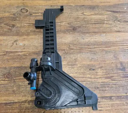 BMW 3 E46 Side radiator support slam panel 17111436250 1436250