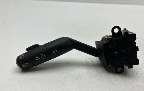 BMW 5 E39 Indicator stalk 011040