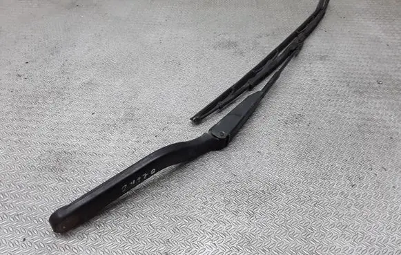 Saab 9-5 Windshield/front glass wiper blade 