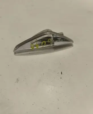 BMW X5 E70 Front fender indicator light 7267977 7171007 0218100