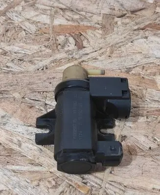 BMW 7 F01 F02 F03 F04 Turbo solenoid valve 70088715 11T192 7226350