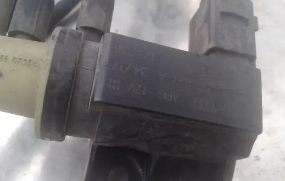 Volkswagen Crafter Turbo solenoid valve 1K0906627A