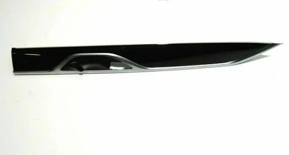 BMW 7 G11 G12 Front door trim bar 8069004