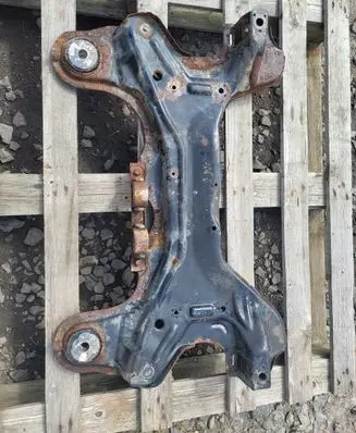 Volkswagen Golf IV Front subframe