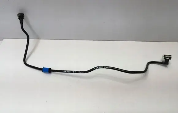 Volvo XC40 Fuel line pipe 32242014