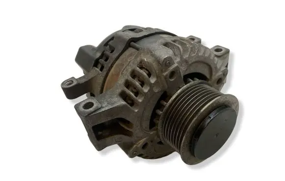 Honda CR-V Generator/alternator 1042104860