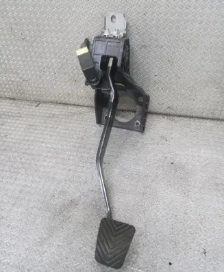 KIA Ceed Brake pedal