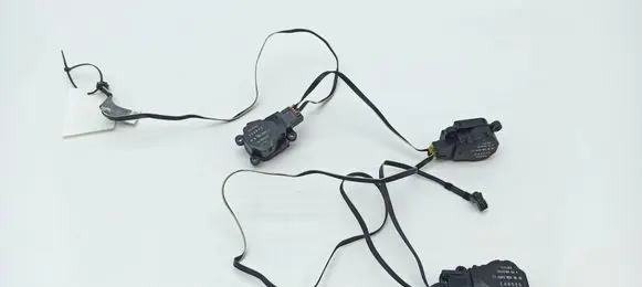 Mercedes-Benz SLK R171 Air flap motor/actuator A2038201642 2038201642 466610004