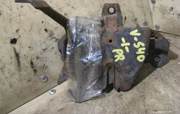 Volvo S40, V40 Engine bonnet/hood lock/catch