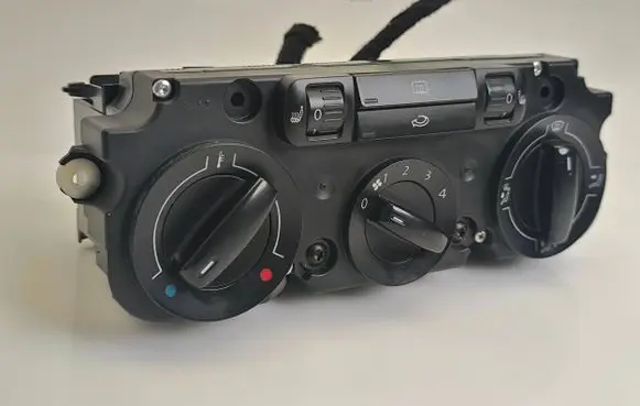 Volkswagen Golf V Climate control unit 537011CF 743213 171204D