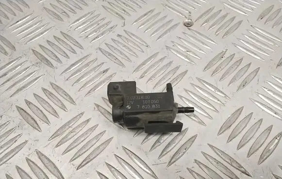 BMW 5 GT F07 Turbo solenoid valve 7810831