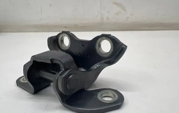 Toyota C-HR I Rear door upper hinge 