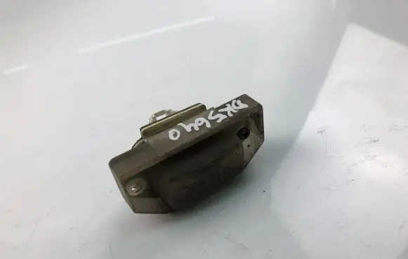 Mitsubishi Sigma Front fender indicator light