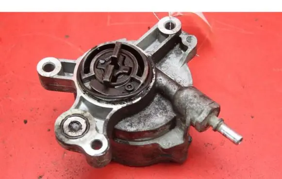 Peugeot 508 RXH Vacuum pump