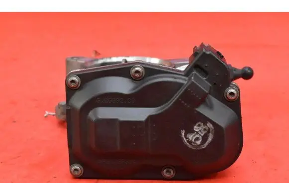 Opel Insignia A Throttle body valve 55564164