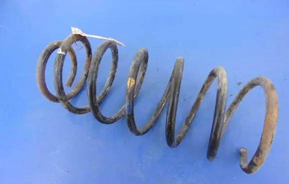 Volkswagen Jetta II Front coil spring