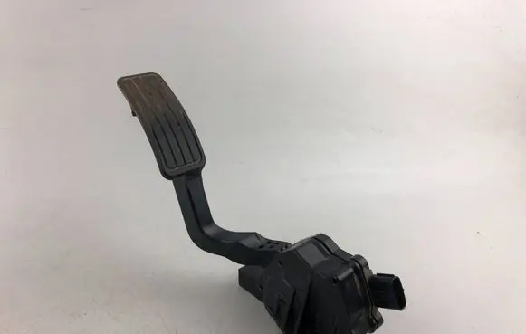 Subaru Forester SG Accelerator throttle pedal 36010SA060