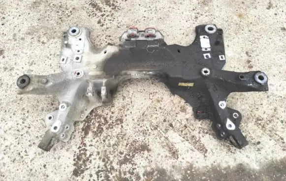 Citroen C5 Front subframe