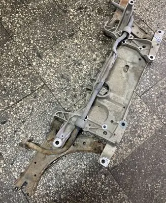 Volkswagen Golf Plus Front subframe