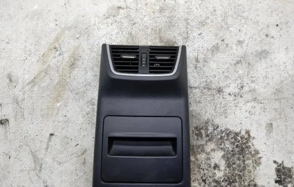 Skoda Octavia Mk3 (5E) Ashtray (rear) 5E0863284B 154357 07103014