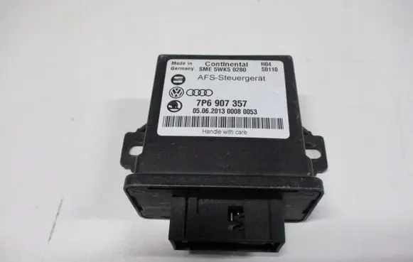 Volkswagen Touareg II Light module LCM 7P6907357