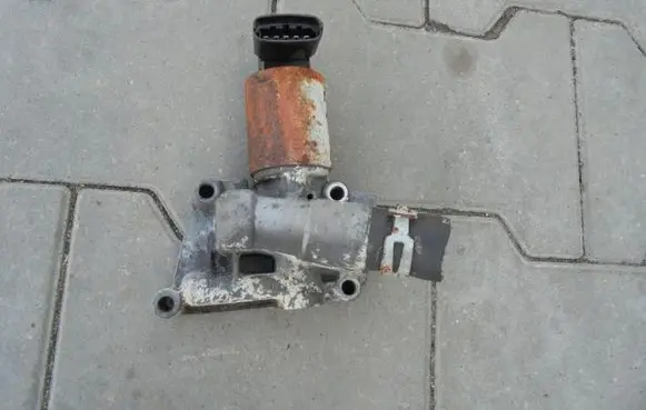 Opel Corsa C EGR valve