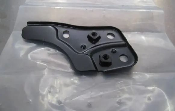Toyota Avensis T270 Fender mounting bracket 5381405020