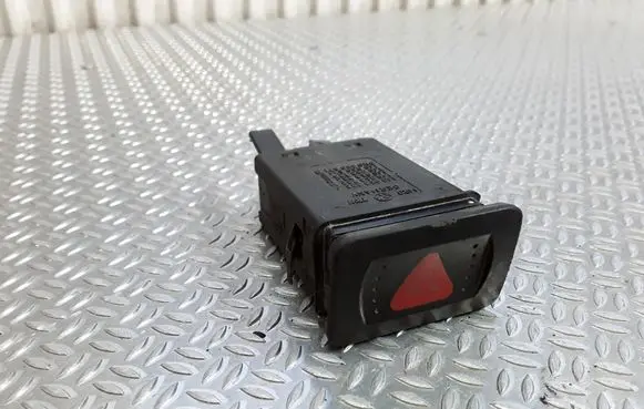 Volkswagen Golf IV Hazard light switch 1J0953235J