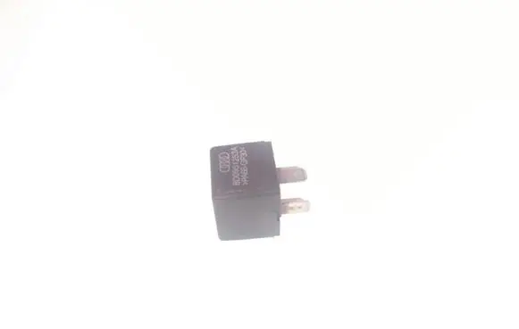 Audi A6 S6 C5 4B Other relay 8D0951253A