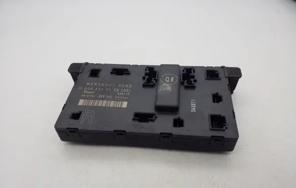 Mercedes-Benz Vito Viano W639 Door control unit/module 6398200326