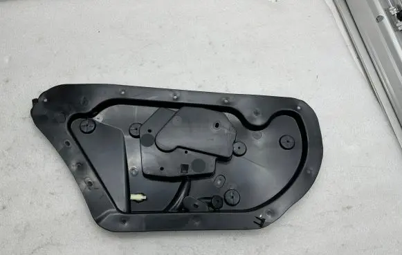 Other rear door trim element