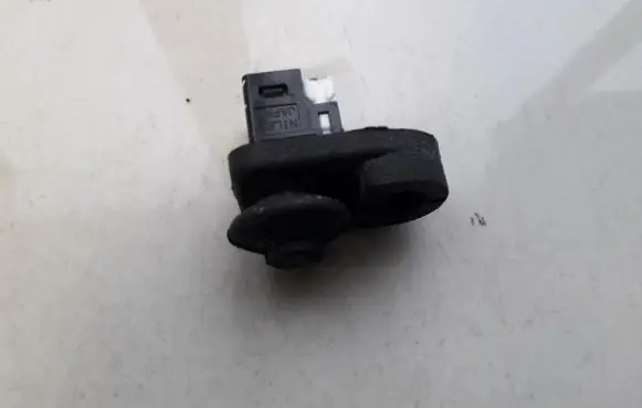 Nissan Qashqai Front door sensor 
