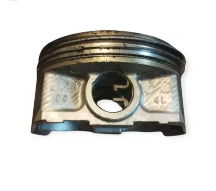 Subaru Forester SH Piston 4L00