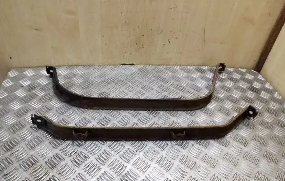 Honda CR-V Fuel tank mounting bracket 