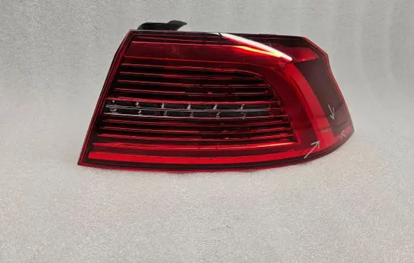 Volkswagen PASSAT B8 Rear/tail lights 3G5945208 81420201