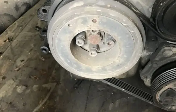 Volkswagen New Beetle Crankshaft pulley