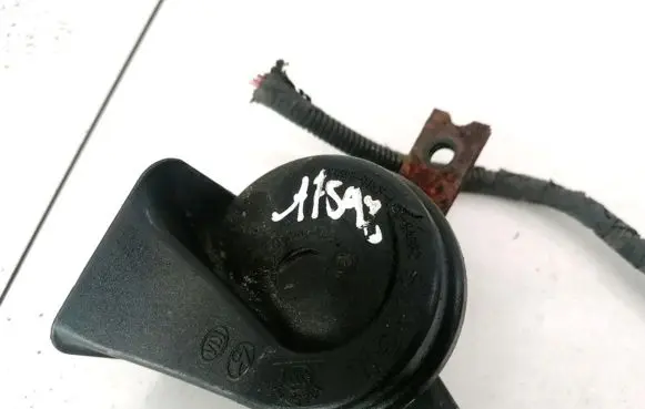 Hyundai i30 Horn signal E428R000073 E428R-000073