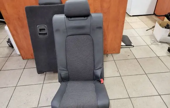 Chevrolet Captiva Rear seat 