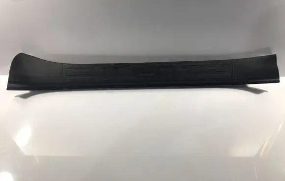 Subaru Forester SK Front sill trim cover 94060SJ040 94060SJ040VH