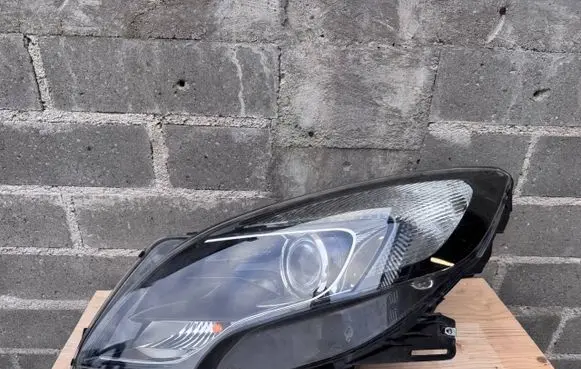 Opel Zafira C Headlight/headlamp 39009021