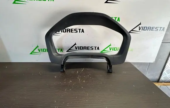 Dashboard trim