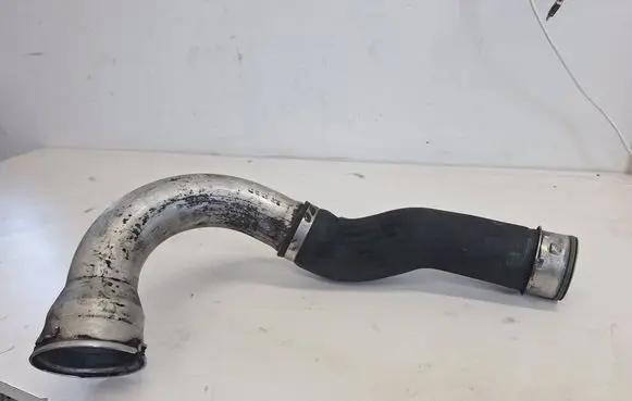 Volkswagen Transporter - Caravelle T5 Intercooler hose/pipe 