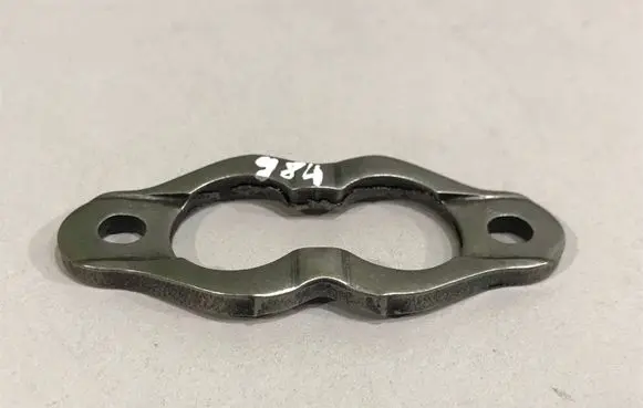 Audi A4 S4 B7 8E 8H Fuel Injector clamp holder