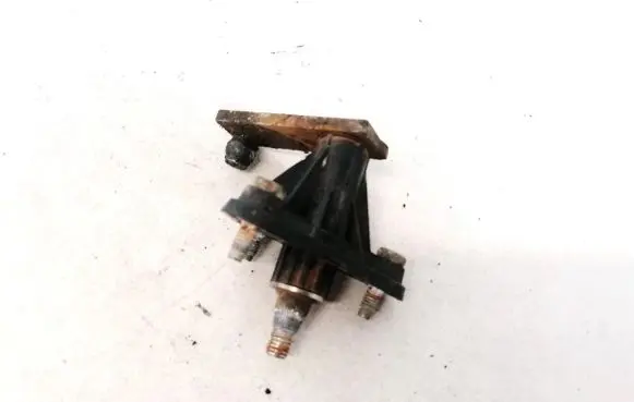 Audi A4 S4 B5 8D Front wiper linkage and motor