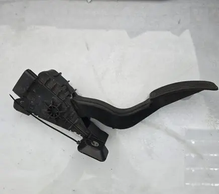 Mazda 6 Accelerator throttle pedal 1988003440 2946B4 12G26