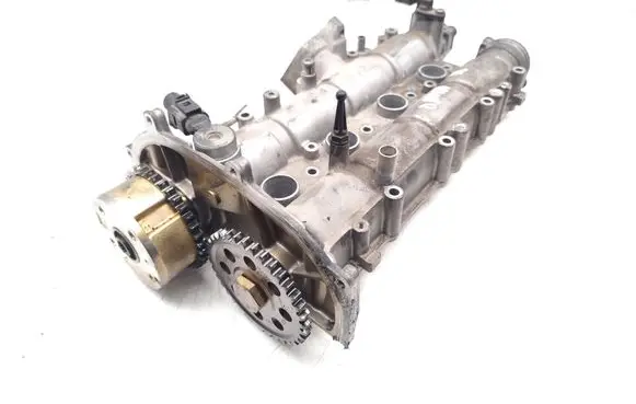 Volkswagen Touran II Camshaft 03C103475BC
