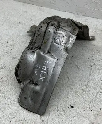 Peugeot 208 I Exhaust heat shield 9670996580