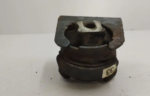 Toyota Corolla Verso AR10 Engine mount bracket