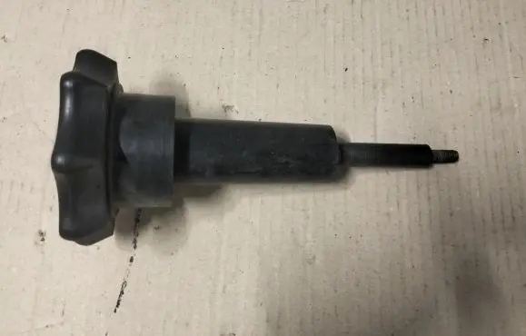 Audi A3 S3 8L Spare wheel bolt 