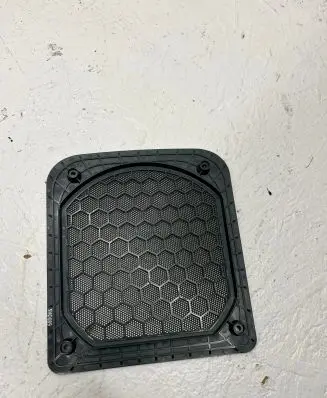 BMW 2 F46 Subwoofer grill/trim 9265334 554020 18014910